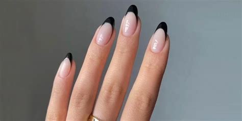 uñas nude con negro|Dark french nails: así es la manicura francesa con puntas negras